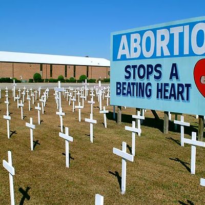 Абортът спира биещо сърце