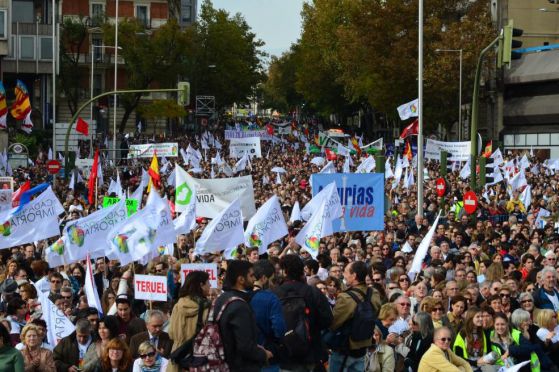 Хиляди в Мадрид, Испания излязоха на протест срещу абортите