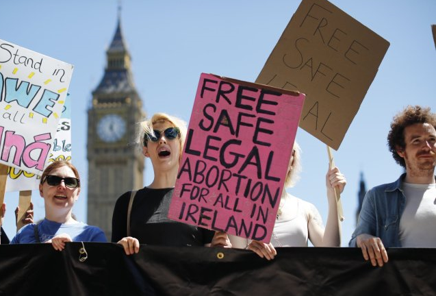 Защитници на абортите в Ирландия